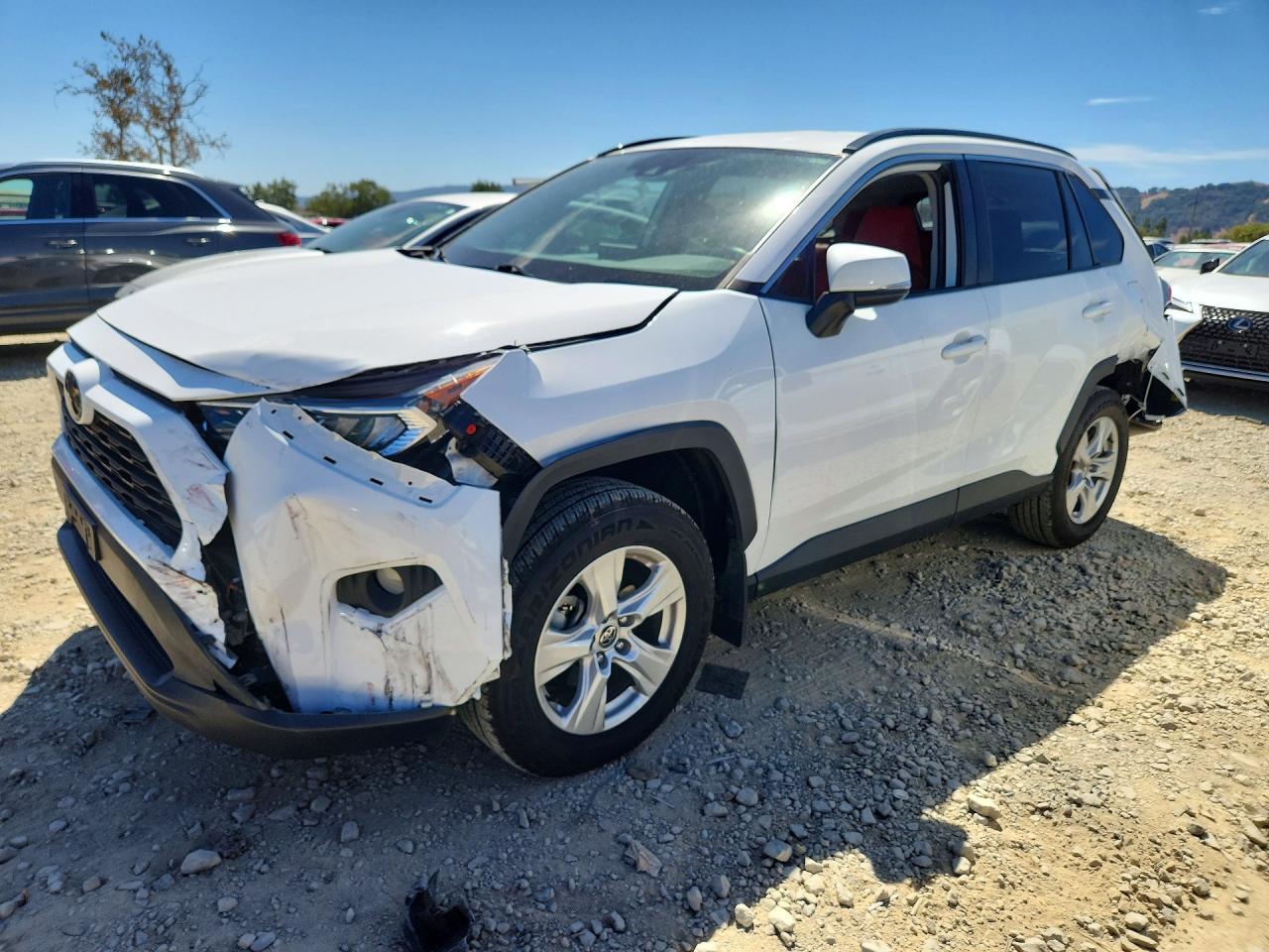 2021 TOYOTA RAV4 XLE