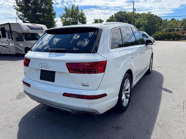 2018 AUDI Q7 quattro Premium Plus