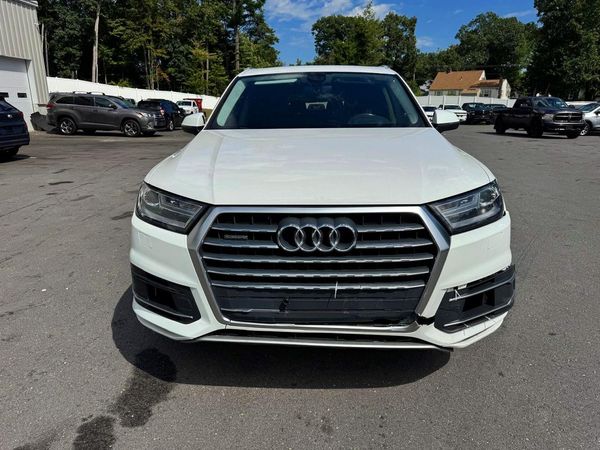 2018 AUDI Q7 quattro Premium Plus
