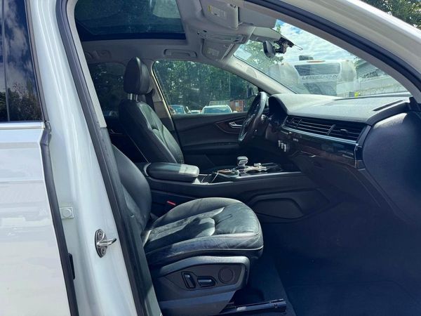 2018 AUDI Q7 quattro Premium Plus