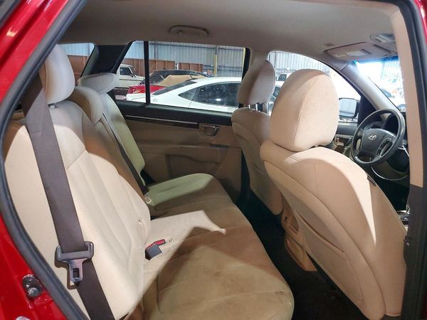 2012 HYUNDAI SANTA FE GL(Middle-low )