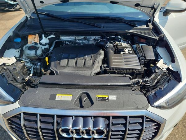 2022 AUDI Q3 quattro Premium