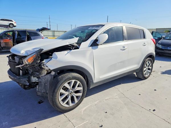 2016 KIA SPORTAGE LX w/Popular Pkg — Front 3/4