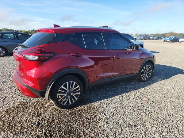 2023 NISSAN KICKS