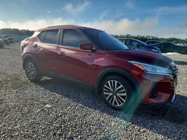 2023 NISSAN KICKS