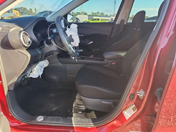 2023 NISSAN KICKS