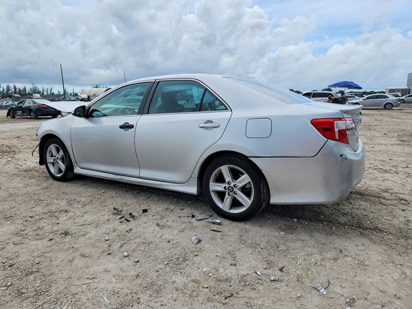 2013 TOYOTA CAMRY