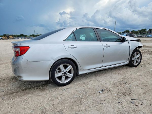 2013 TOYOTA CAMRY