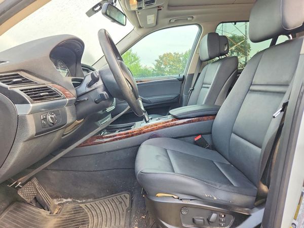 2012 BMW X5 xDrive35i — DENT