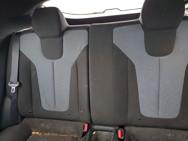 2019 HYUNDAI VELOSTER 2.0L and 2.0L Premium