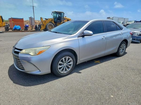 2015 TOYOTA CAMRY
