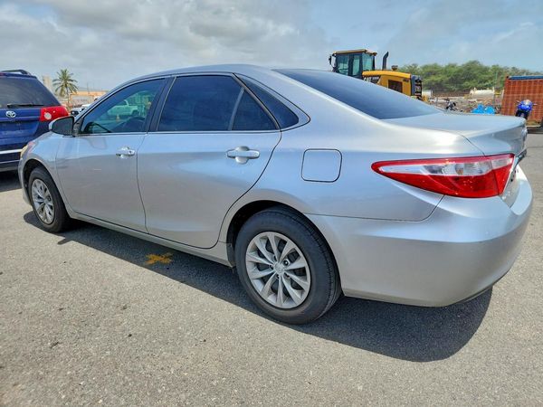 2015 TOYOTA CAMRY