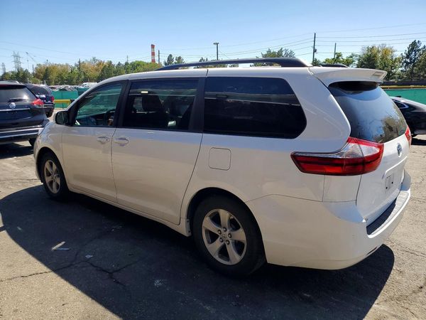 2015 TOYOTA SIENNA