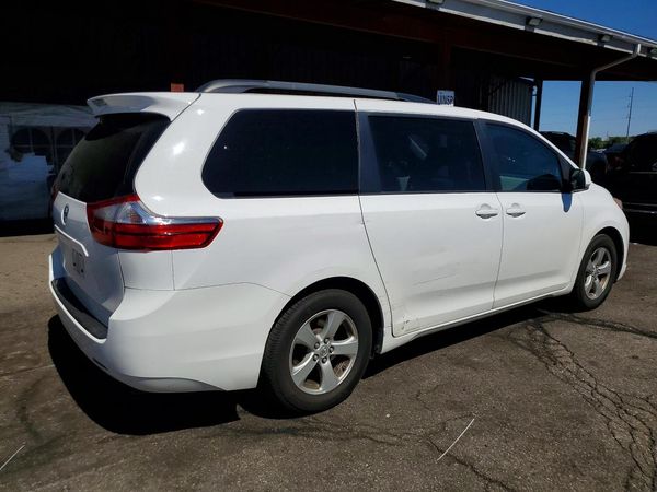 2015 TOYOTA SIENNA