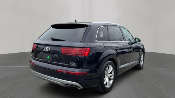 2017 AUDI Q7