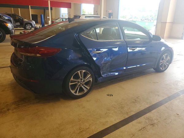2017 HYUNDAI ELANTRA