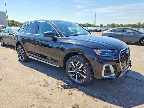 2022 AUDI Q5 S Line quattro Premium