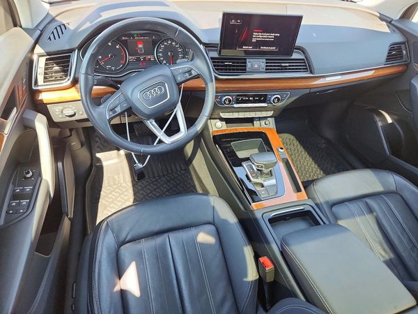 2022 AUDI Q5 S Line quattro Premium