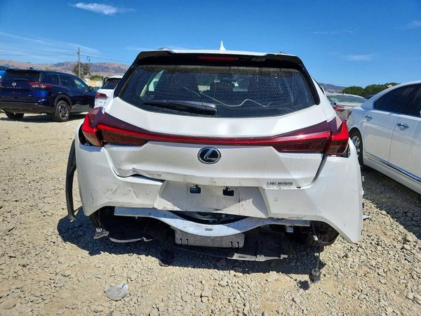 2022 LEXUS UX 200