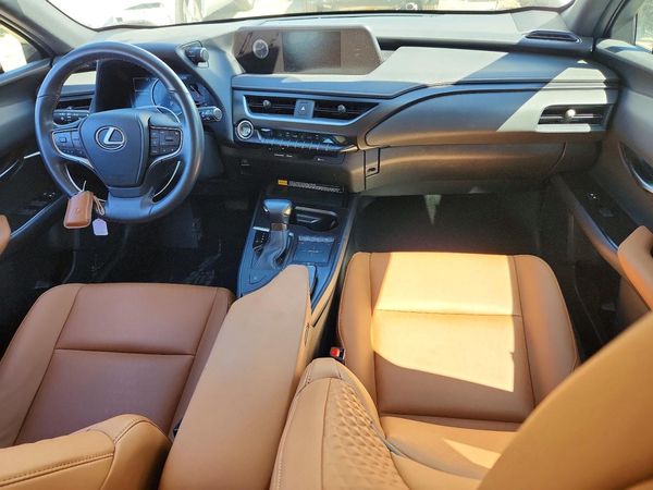 2022 LEXUS UX 200