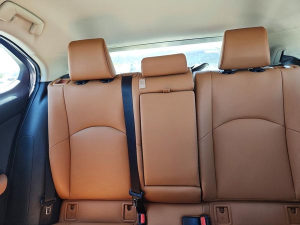 2022 LEXUS UX 200