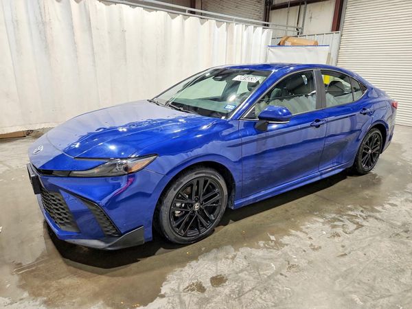 2026 TOYOTA CAMRY