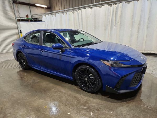 2026 TOYOTA CAMRY
