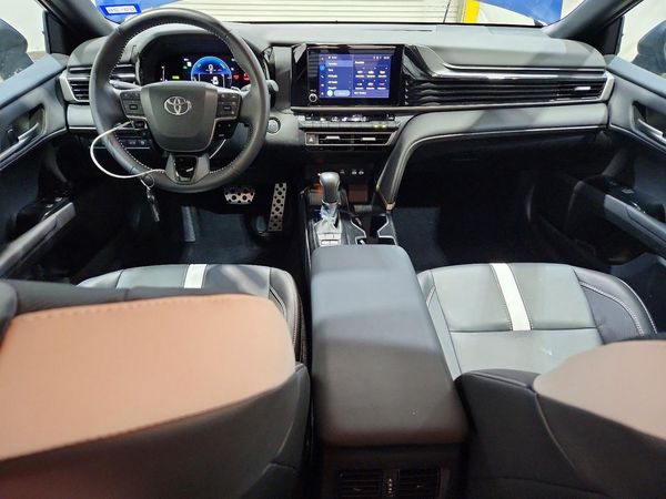 2026 TOYOTA CAMRY