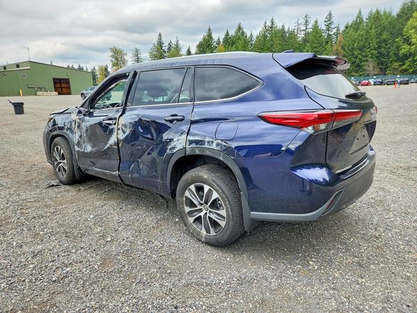 2022 TOYOTA HIGHLANDER