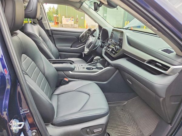 2022 TOYOTA HIGHLANDER