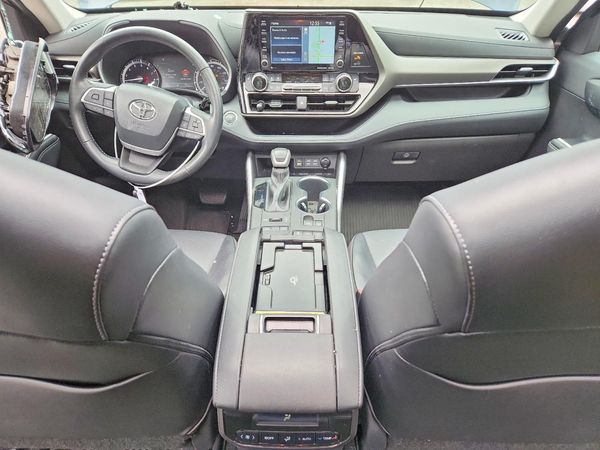 2022 TOYOTA HIGHLANDER