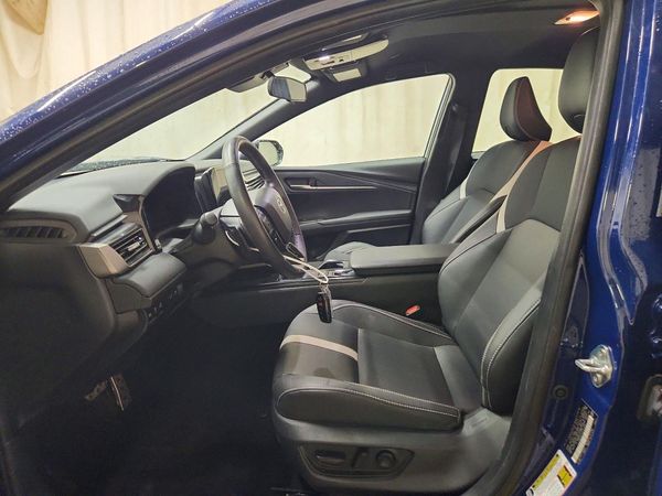 2025 TOYOTA CAMRY — DENT