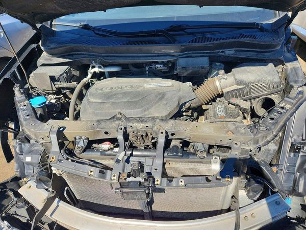 2019 HONDA PILOT EXL-NR — Engine bay