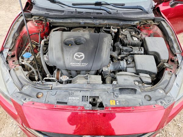 2018 MAZDA 3 Touring — Engine bay
