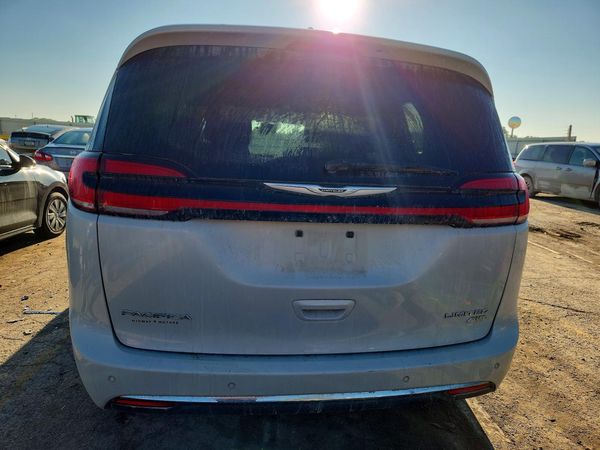2021 CHRYSLER PACIFICA Limited
