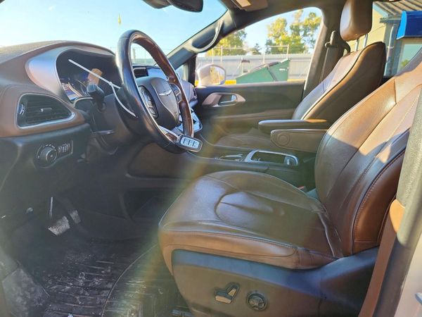 2021 CHRYSLER PACIFICA Limited
