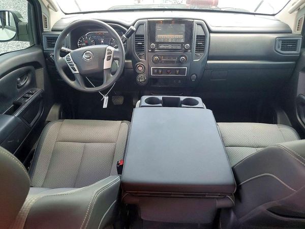 2021 NISSAN TITAN Crew Cab