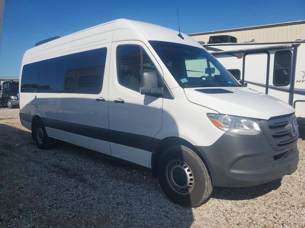 2025 MERCEDES-BENZ SPRINTER