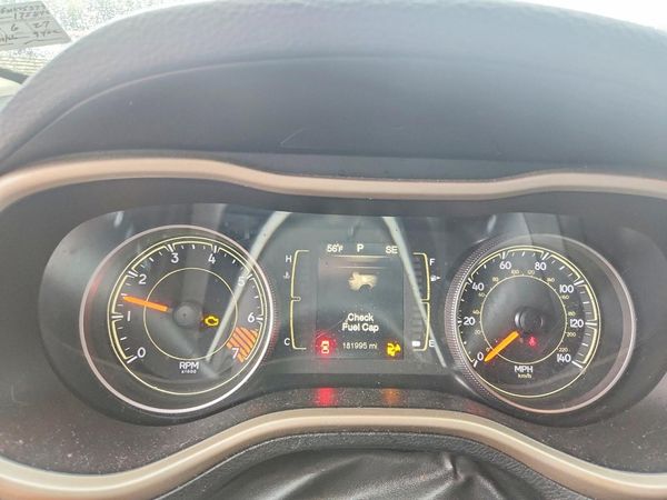 2015 JEEP CHEROKEE Latitude — ODOM