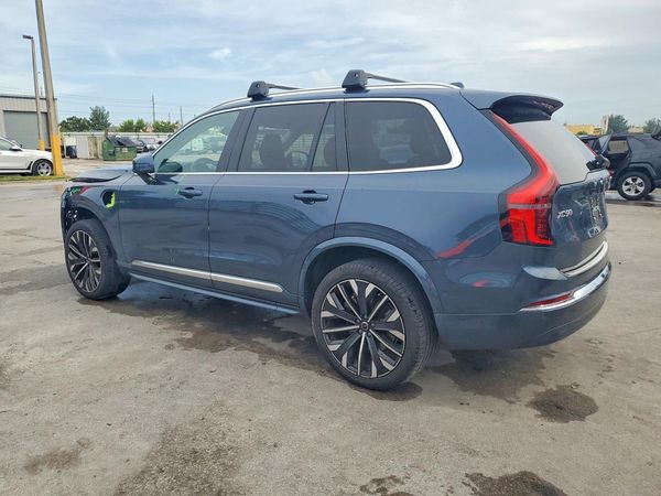 2025 VOLVO XC90