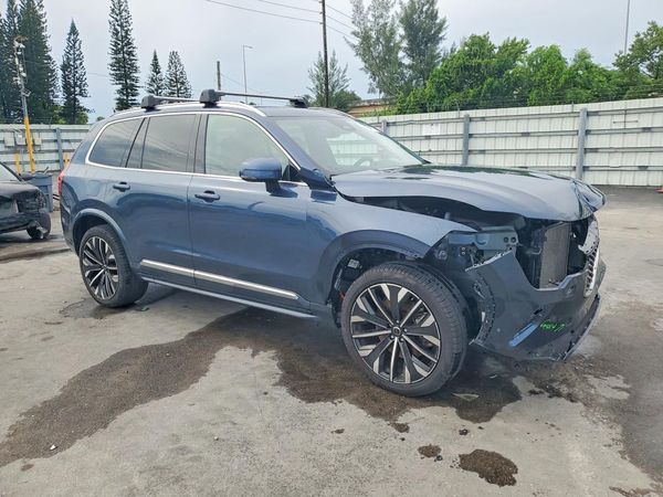 2025 VOLVO XC90