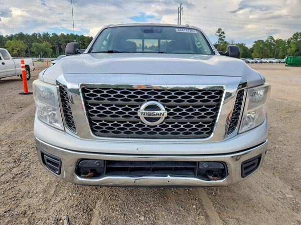2018 NISSAN TITAN