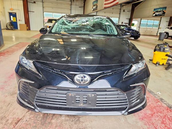 2021 TOYOTA CAMRY LE — DIRF