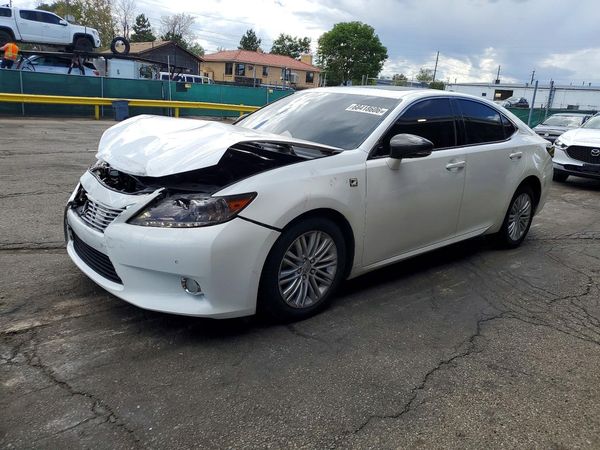 2015 LEXUS ES