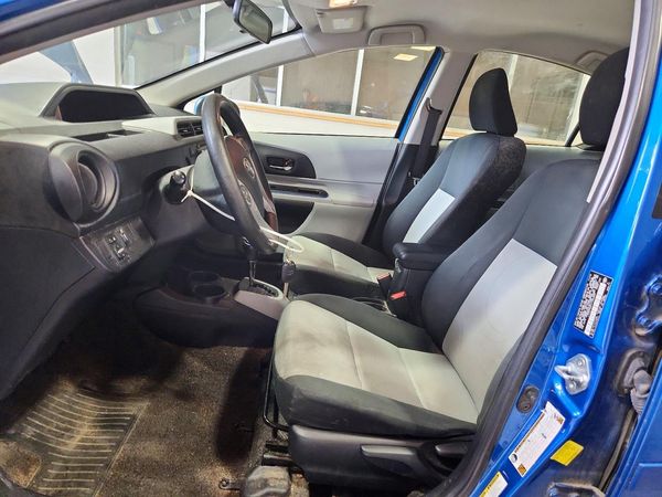 2012 TOYOTA PRIUS — DENT