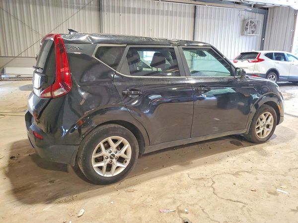 2022 KIA SOUL