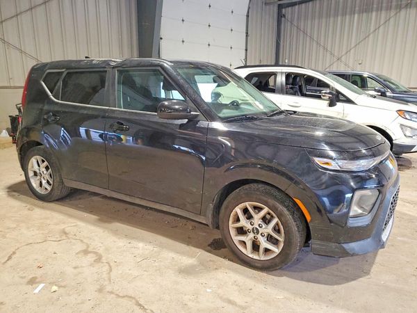 2022 KIA SOUL