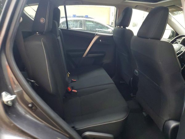 2017 TOYOTA RAV4 XLE