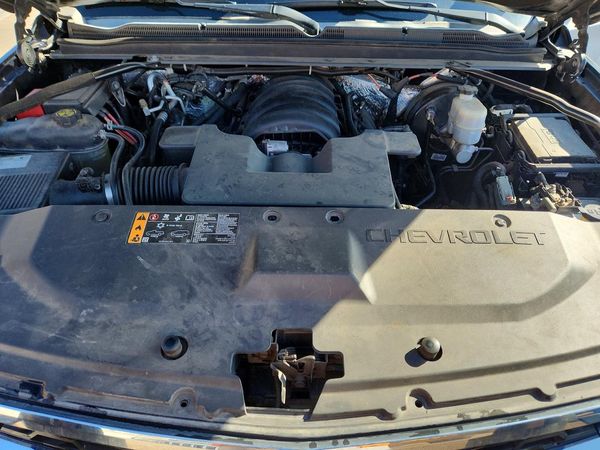 2018 CHEVROLET TAHOE Police Vehicle — Engine bay