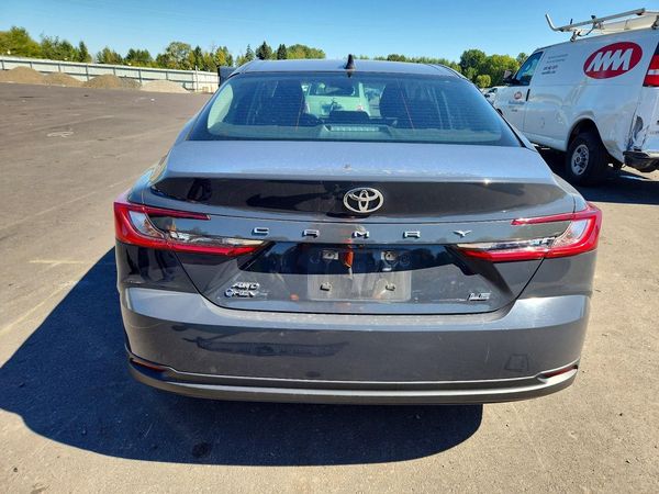 2025 TOYOTA CAMRY
